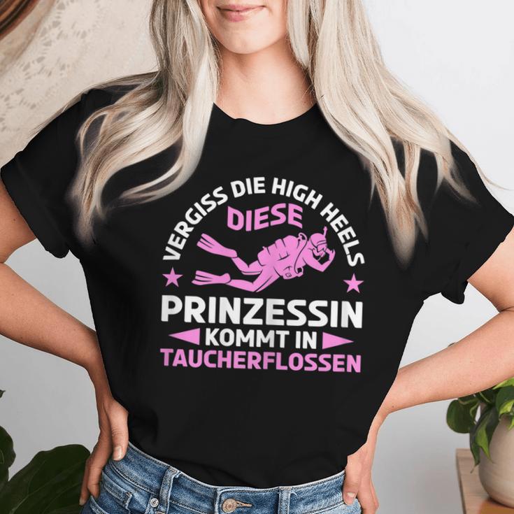 Women's Diese Prinzessin Kommt In Diving Fins Sports Diving S T-shirt Frauen Geschenke für Sie