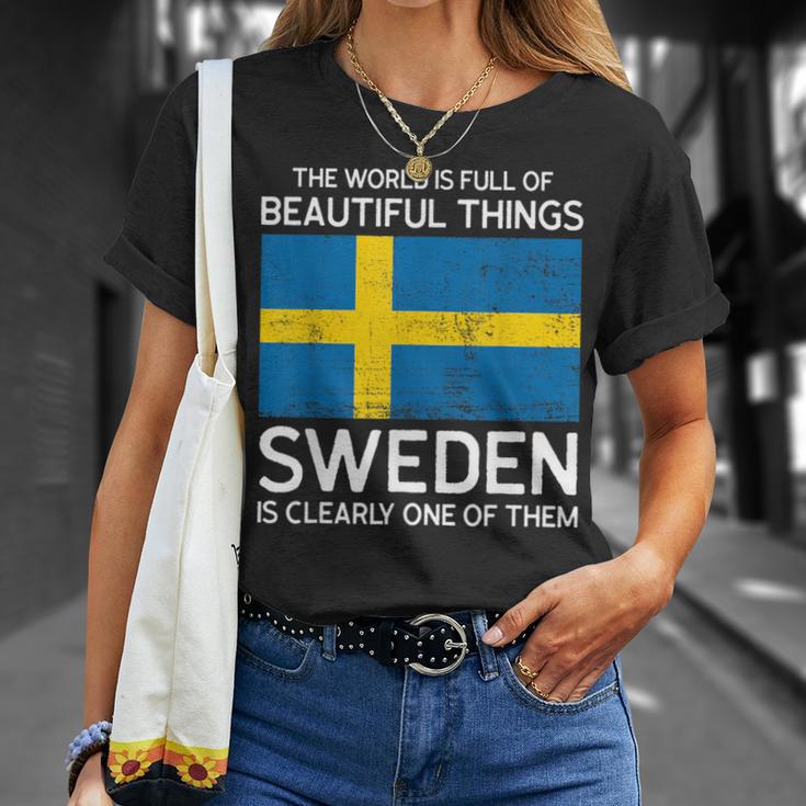 Die Welt Ist Schöne Dinge Schwedische Wurzeln T-Shirt Geschenke für Sie