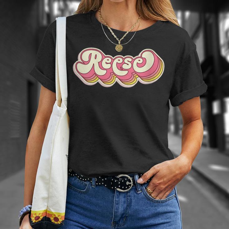 Reese Name Personalisiertorname Nachname Mit-Ausschnitt T-Shirt Geschenke für Sie