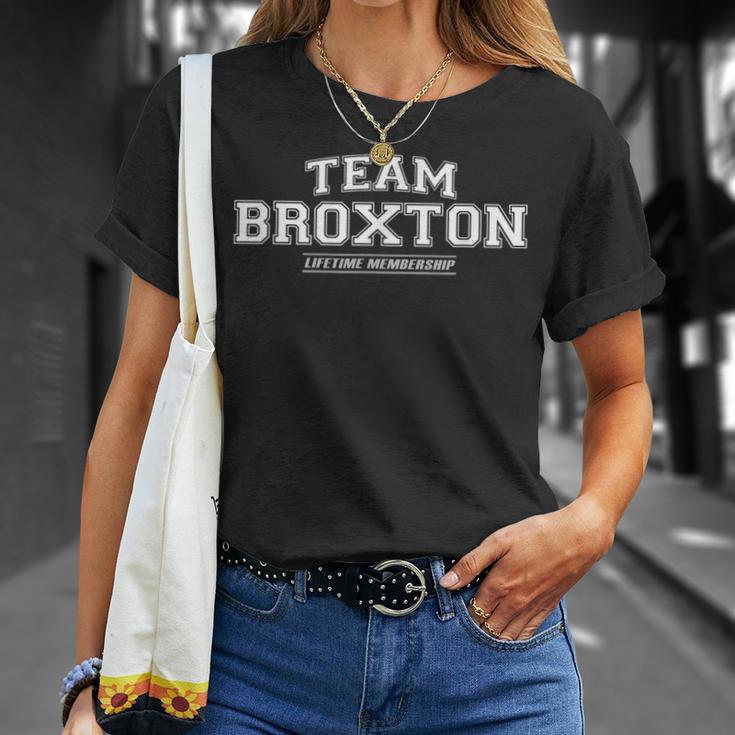 Team Broxton Stolzer Familienname Nachname T-Shirt Geschenke für Sie