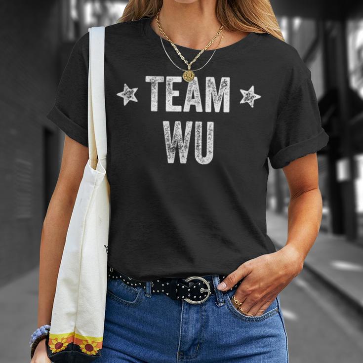 Team Wu Surname Wu Family Member Last Name T-Shirt Geschenke für Sie