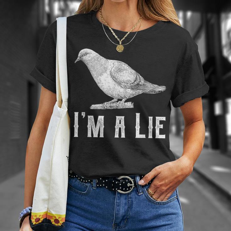 Vintage I Am A Lie Bird Aren't Real Spies Great T-Shirt Geschenke für Sie