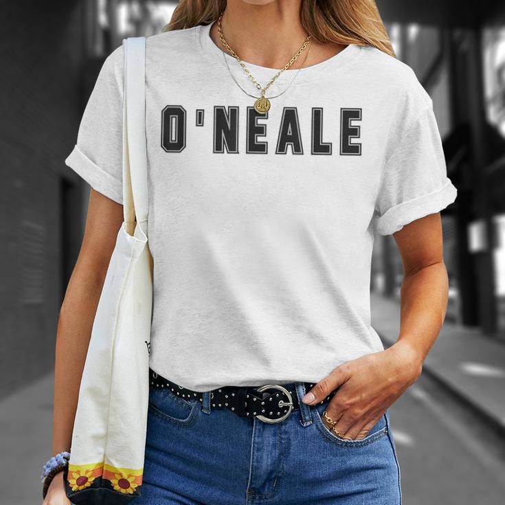 Team O'neale Surname Familia Proud Family T-Shirt Geschenke für Sie