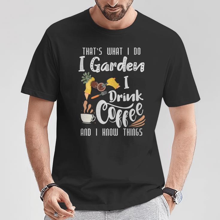 Damen Das Ist Was Ich Mache Ich Lese Bücher Ich Trinke Kaffee Ich Weiß Ding Mit-Ausschnitt T-Shirt Lustige Geschenke