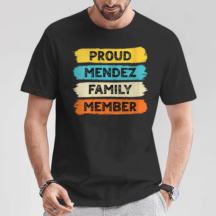 Damen Mendez Retro Mendez Nachname Mendez Mit-Ausschnitt T-Shirt Lustige Geschenke