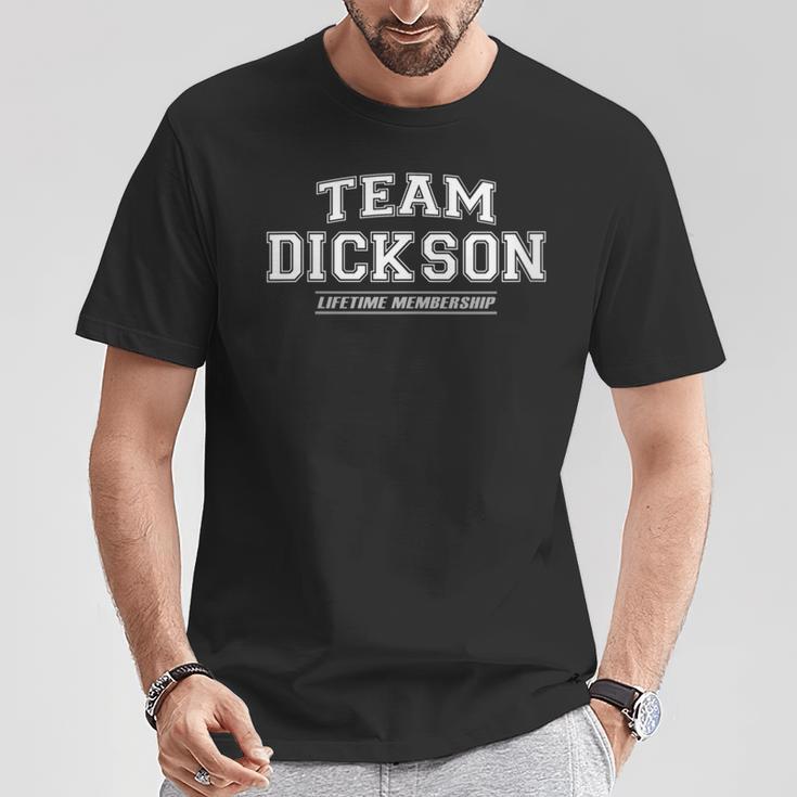 Damen Team Dickson Stolzer Familiennachname Nachname Geschenk Mit-Ausschnitt T-Shirt Lustige Geschenke