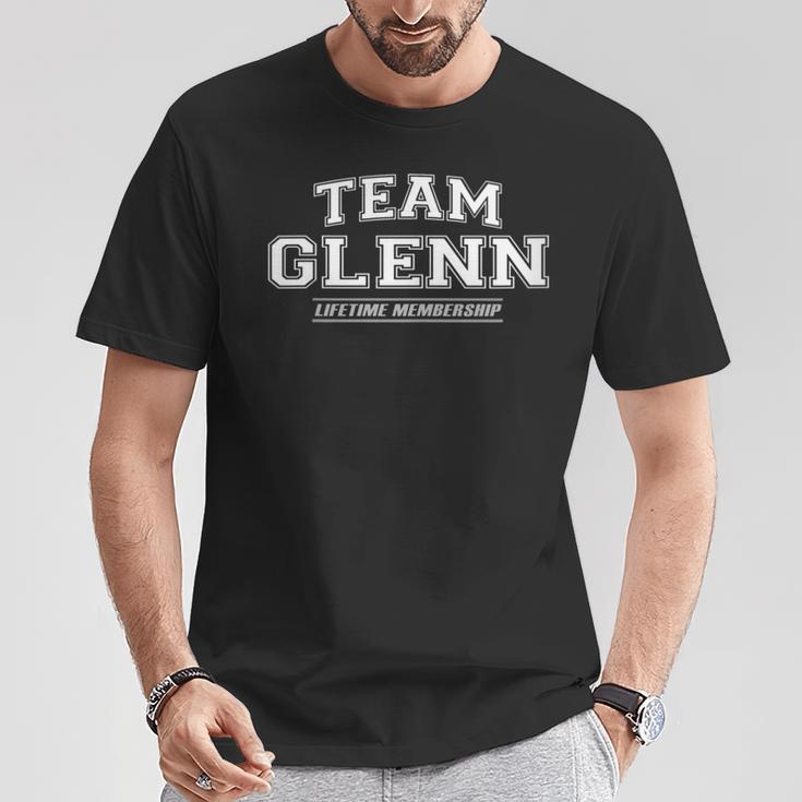 Damen Team Glenn Stolzer Familienname Nachname Geschenk Mit-Ausschnitt T-Shirt Lustige Geschenke