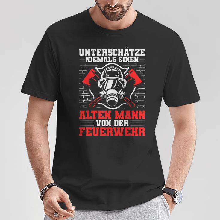 Underschätze Niemal Einen Alten Mann Fire Brigade Grandfather T-Shirt Lustige Geschenke