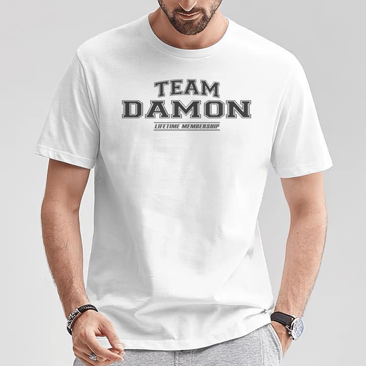 Team Damon Proud Family Surname Last Name Gray T-Shirt Lustige Geschenke