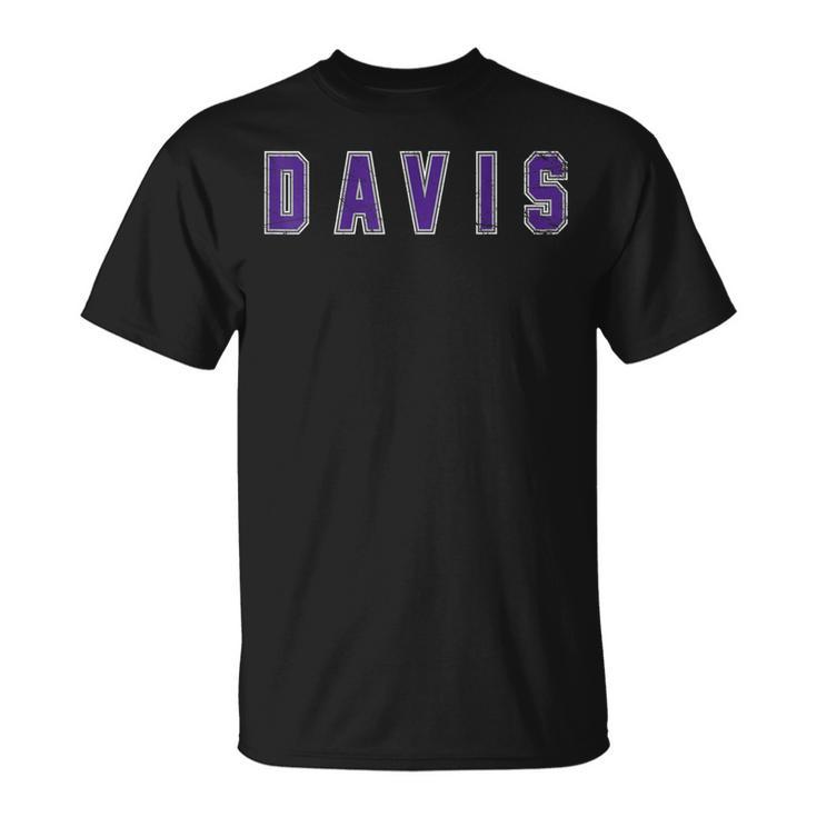 Distressed Davis Proud Family Surname Familia T-Shirt