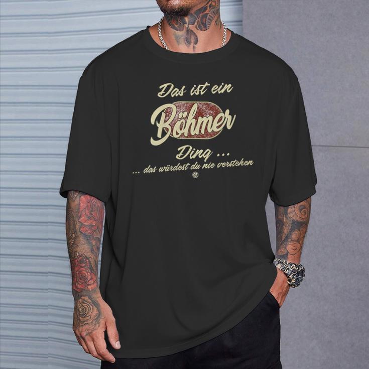 Damen Das Ist Ein Böhmer Ding Lustiges Familie Böhmer Mit-Ausschnitt T-Shirt Geschenke für Ihn