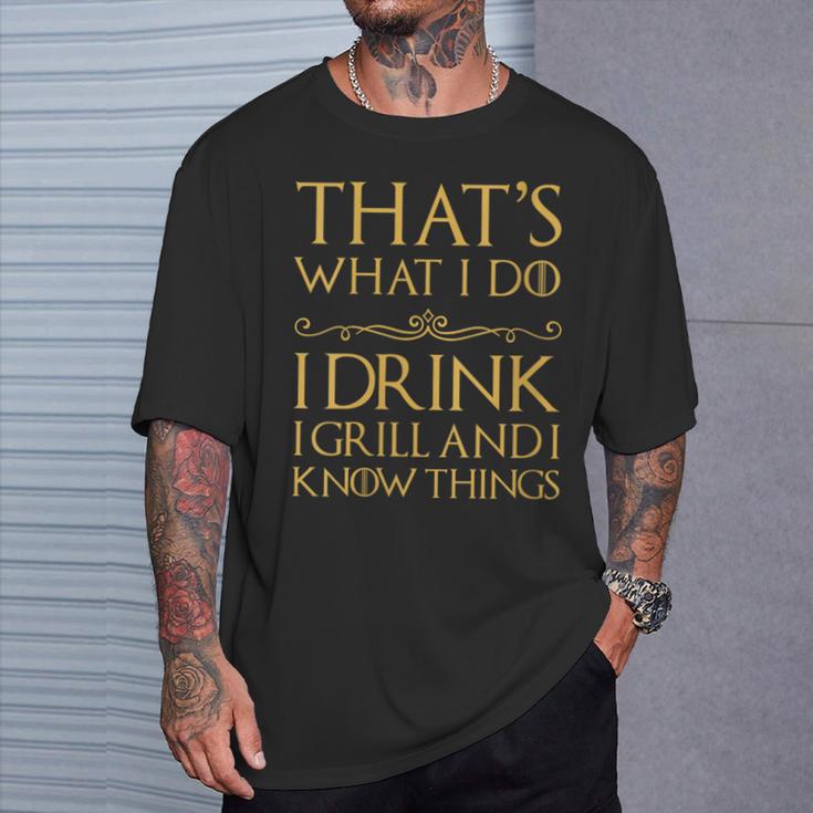 Damen Das Ist Was Ich Trinke Ich Grille Und Ich Weiß Dinge Mit-Ausschnitt T-Shirt Geschenke für Ihn