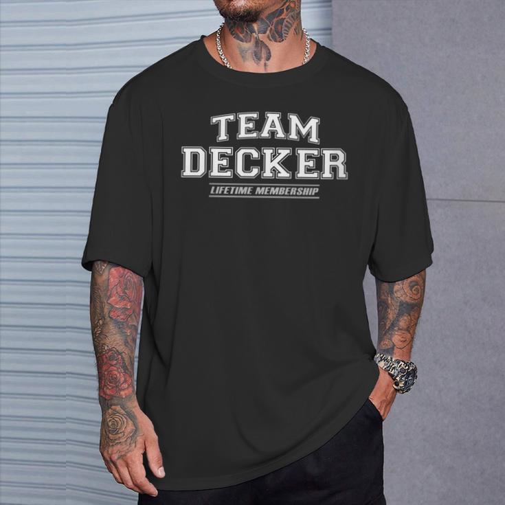 Damen Team Decker Stolzer Familienname Nachname Geschenk Mit-Ausschnitt T-Shirt Geschenke für Ihn