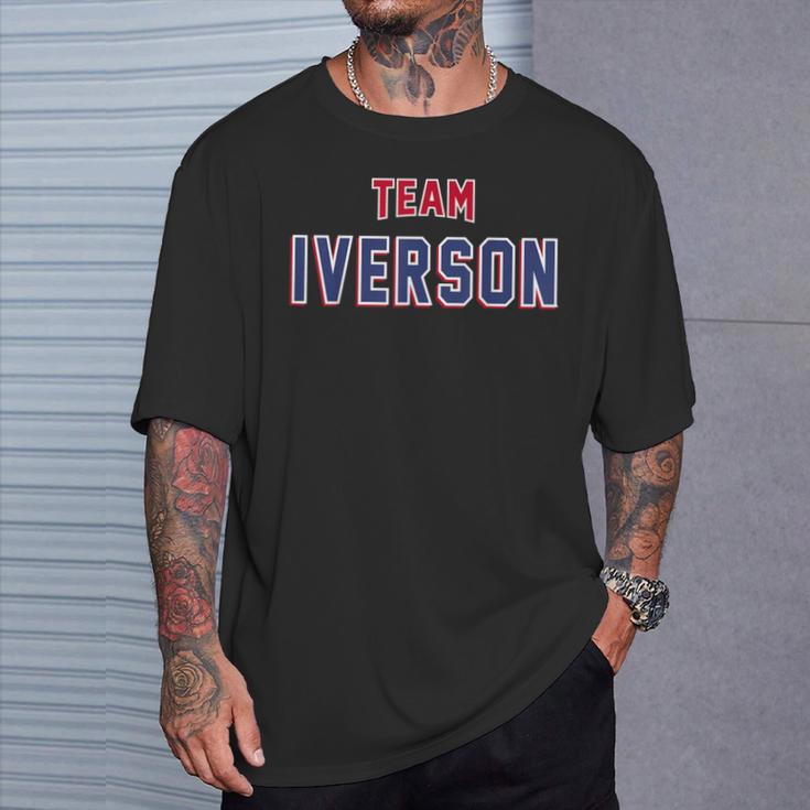 Team Iverson Last Name Proud Family Last Name T-Shirt Geschenke für Ihn