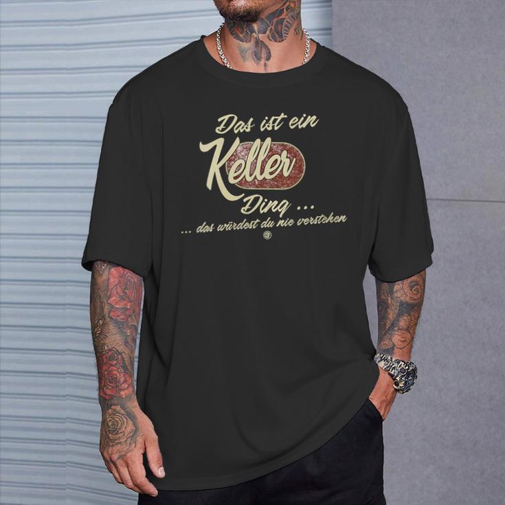 Women's Das Ist Ein Keller Ding Family Cellar With-Neck T-Shirt Geschenke für Ihn