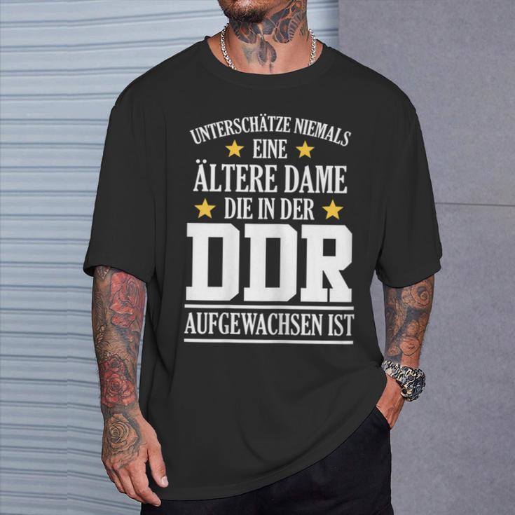 Women's Ddr Ossi Ostdeutschland Saying Older Lady Surprise T-Shirt Geschenke für Ihn