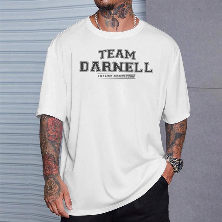 Damen Team Darnell Stolzer Familienname Nachname Mit-Ausschnitt T-Shirt Geschenke für Ihn