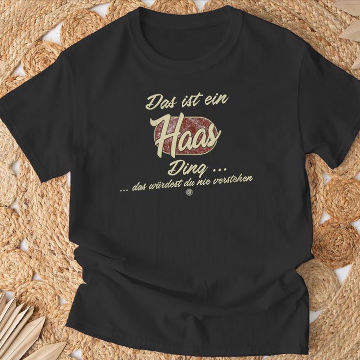 Damen Das Ist Ein Haas Ding Lustiges Familie Haas Mit-Ausschnitt T-Shirt Geschenke für alte Männer