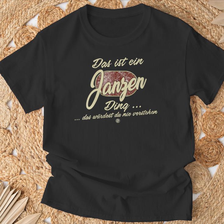 Damen Das Ist Ein Janzen Ding Lustiges Familie Janzen Mit-Ausschnitt T-Shirt Geschenke für alte Männer