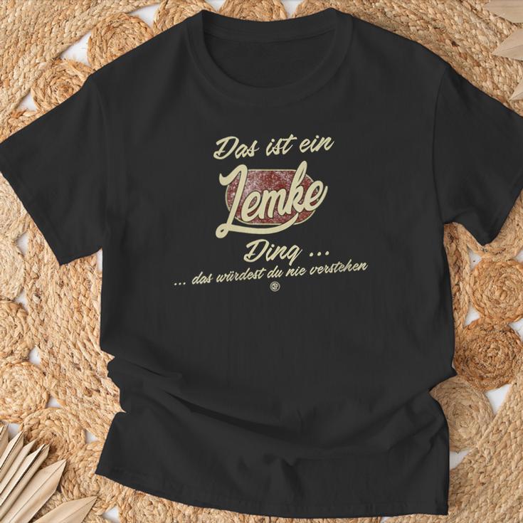 Damen Das Ist Ein Lemke Ding Lustiges Familie Lemke Mit-Ausschnitt T-Shirt Geschenke für alte Männer