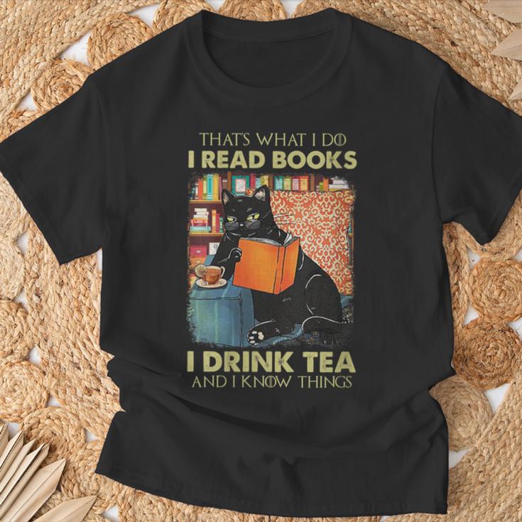 Damen Das Ist Was Ich Tue Ich Lese Bücher Ich Trinke Und Ich Weiß Dinge Mit-Ausschnitt T-Shirt Geschenke für alte Männer