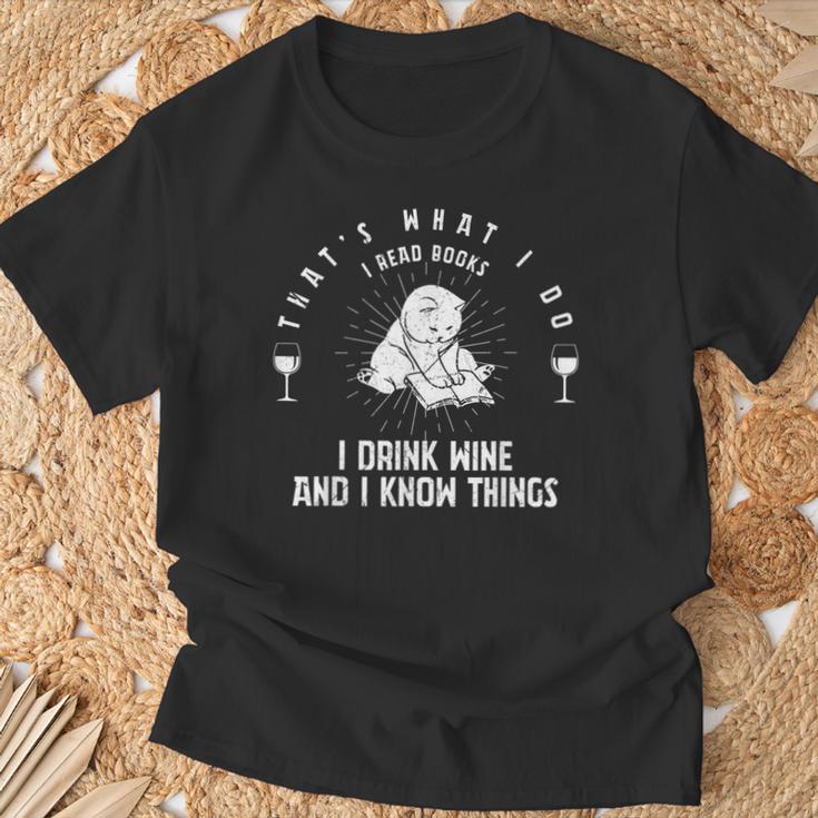 Das Ist Was Ich Mache Ich Lese Bücher Ich Trinke Wein Ich Weiß Dinge T-Shirt Geschenke für alte Männer