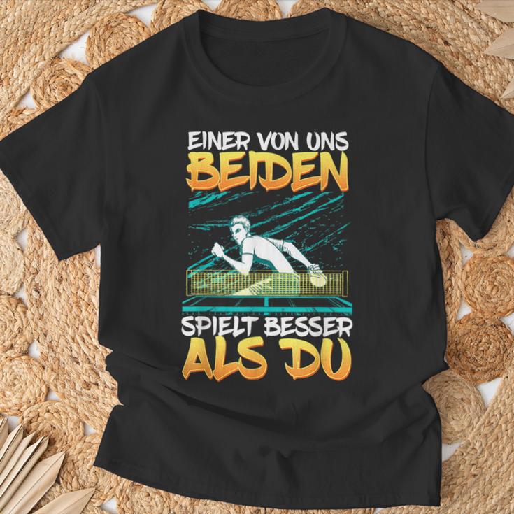 Einon Uns Beiden Spielt Besser Als Du Tischten German T-Shirt Geschenke für alte Männer