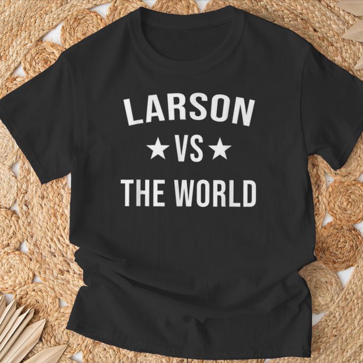 Larson Gegen Das World Family Reunion Nachname Team Custom T-Shirt Geschenke für alte Männer