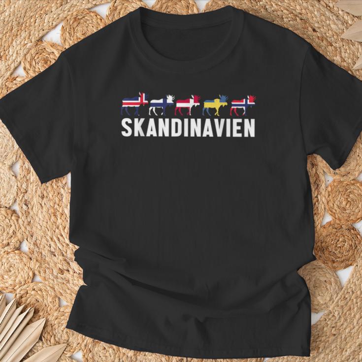 Scandinavia Sweden Norway Denmark Flags Elk Holiday T-Shirt Geschenke für alte Männer