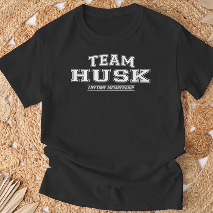 Team Husk Proud Family Name Surname T-Shirt Geschenke für alte Männer