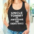 Onkel Tommy Ist Großartig Und Weiß Dinge Tank Top