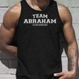 Damen Team Abraham Stolzer Familiennachname Nachname Geschenk Mit-Ausschnitt Tank Top Geschenke für Ihn