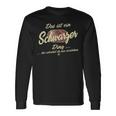 Das Ist Ein Schwarzer Ding Lustiges Familie Schwarzer Langarmshirts Geschenkideen