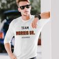 Distressed Team Morris Sr Proud Family Nachname Nachname Langarmshirts Geschenke für Ihn