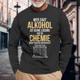 Alcohol Is A Solution Chemist Scientist Langarmshirts Geschenke für alte Männer