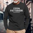 Damen Team Patterson Stolzer Familiennachname Nachname Geschenk Mit-Ausschnitt Langarmshirts Geschenke für alte Männer