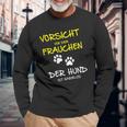 Vorsichtor Dem Frauchen Der Hund Ist Harmlos Careful Before The Langarmshirts Geschenke für alte Männer