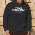 Damen Team Konen Stolzer Familienname Nachname Geschenk Mit-Ausschnitt Kapuzenpullover Lebensstil