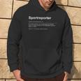 Dynamic Sportreporter Spannung Und Emotionen Kapuzenpullover Lebensstil