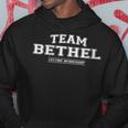 Damen Team Bethel Stolzer Familiennachname Nachname Geschenk Mit-Ausschnitt Kapuzenpullover Lustige Geschenke