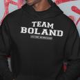 Damen Team Boland Stolzer Familienname Nachname Geschenk Mit-Ausschnitt Kapuzenpullover Lustige Geschenke