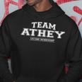 Team Athey Stolzer Familiennachname Nachname Geschenk Kapuzenpullover Lustige Geschenke