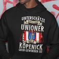 Unterschätze Niemals Einen Unioner Aus Köpenick Football Fans Kapuzenpullover Lustige Geschenke