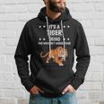 Damen Ist So Ein Tiger Ding Lustiger Spruch Tiger Mit-Ausschnitt Kapuzenpullover Geschenke für Ihn