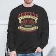 Damen Achtung Es Ist Ein Nguyen Ding Nachname Namensschild Mit-Ausschnitt Sweatshirt Geschenke für alte Männer