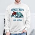 Unterschätze Niemals Einen Alten Mann Auf Skis I Skiing Long-Sleeved Sweatshirt Geschenke für alte Männer