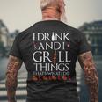 Damen Ich Trinke Und Grille Dinge Das Ist Es Was Ich Tue Urkomis Mit-Ausschnitt T-Shirt mit Rückendruck Geschenke für alte Männer