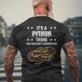 Damen Ist So Ein Python Ding Lustiger Spruch Pythons Mit-Ausschnitt T-Shirt mit Rückendruck Geschenke für alte Männer