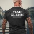 Damen Team Glenn Stolzer Familienname Nachname Geschenk Mit-Ausschnitt T-Shirt mit Rückendruck Geschenke für alte Männer