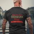 Das Ist Ein Hermann Ding Das Würdest Du Nnie G T-Shirt mit Rückendruck Geschenke für alte Männer